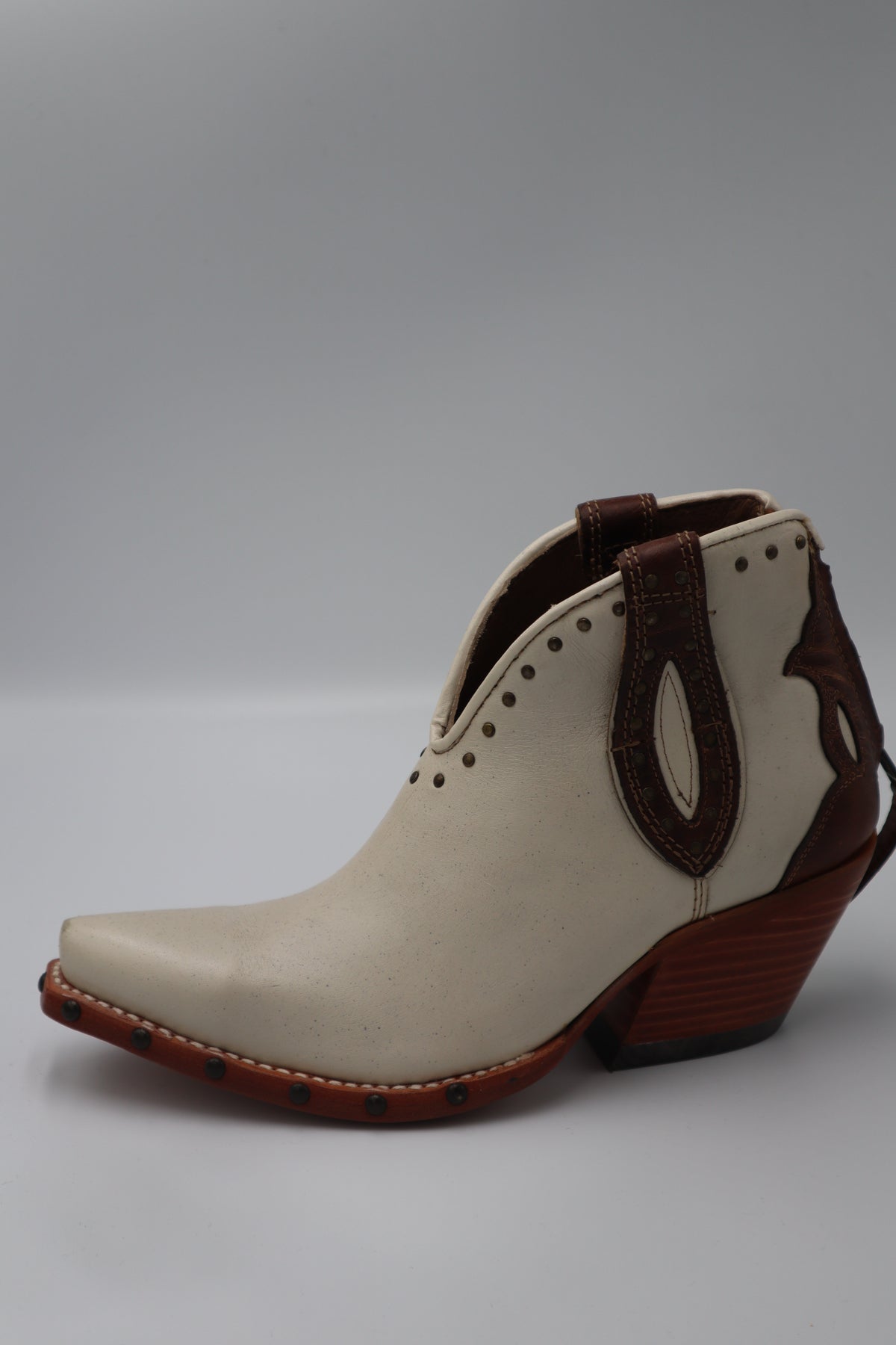 Women's Ariat Bootie - Greeley - Blanco / Shades of Grain