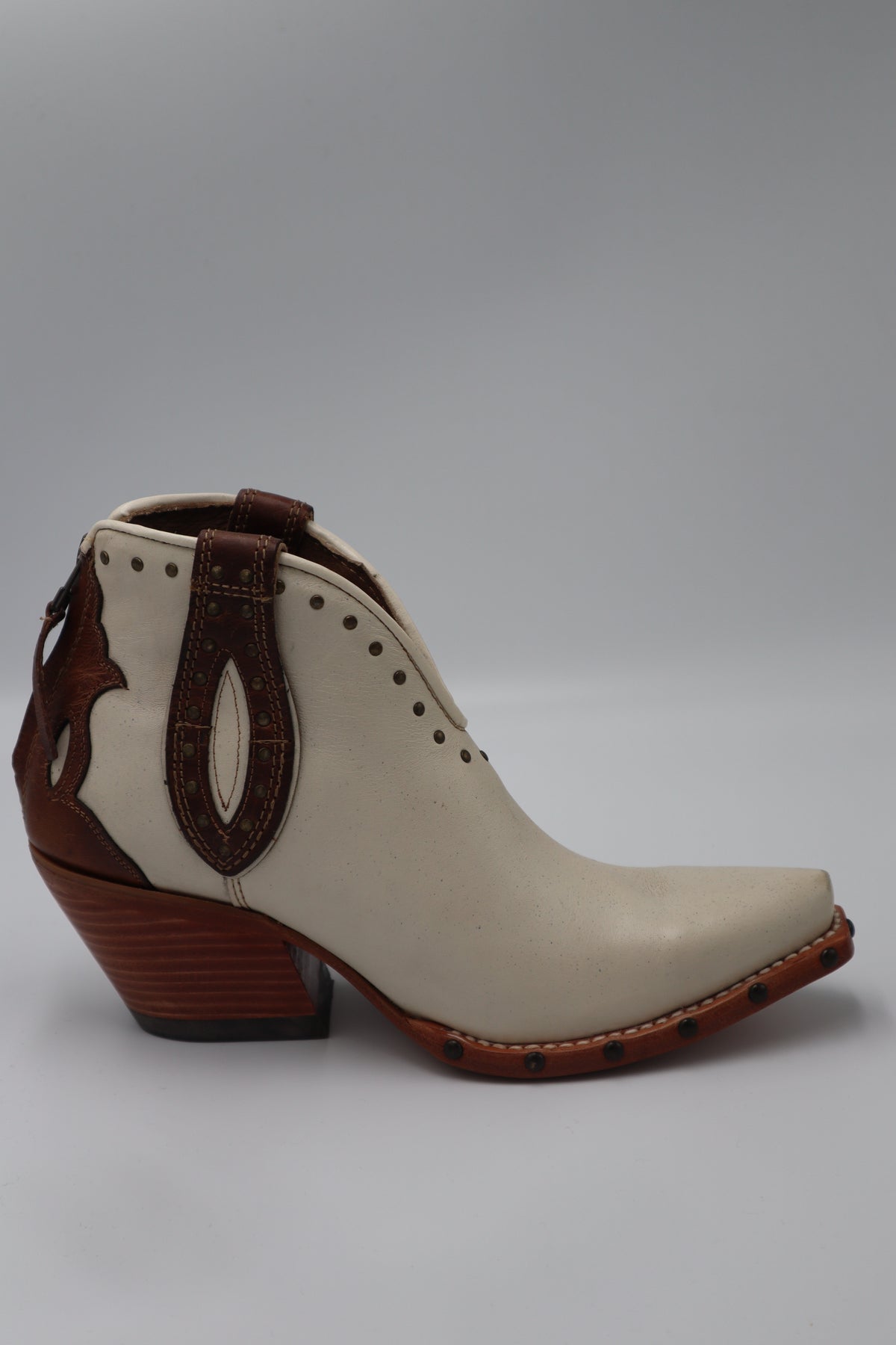 Women's Ariat Bootie - Greeley - Blanco / Shades of Grain