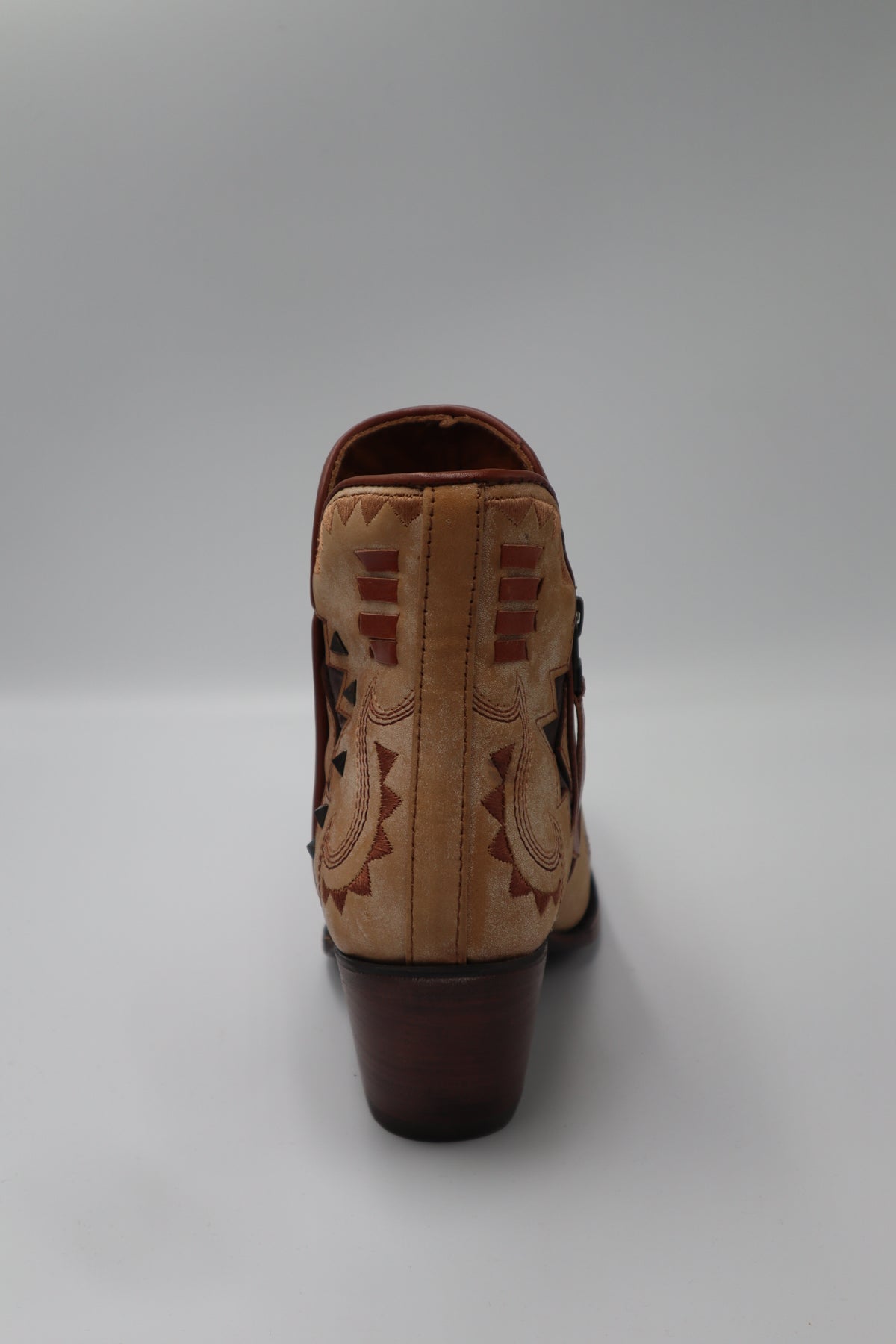 Women's Ariat Bootie - Mesa - Crema